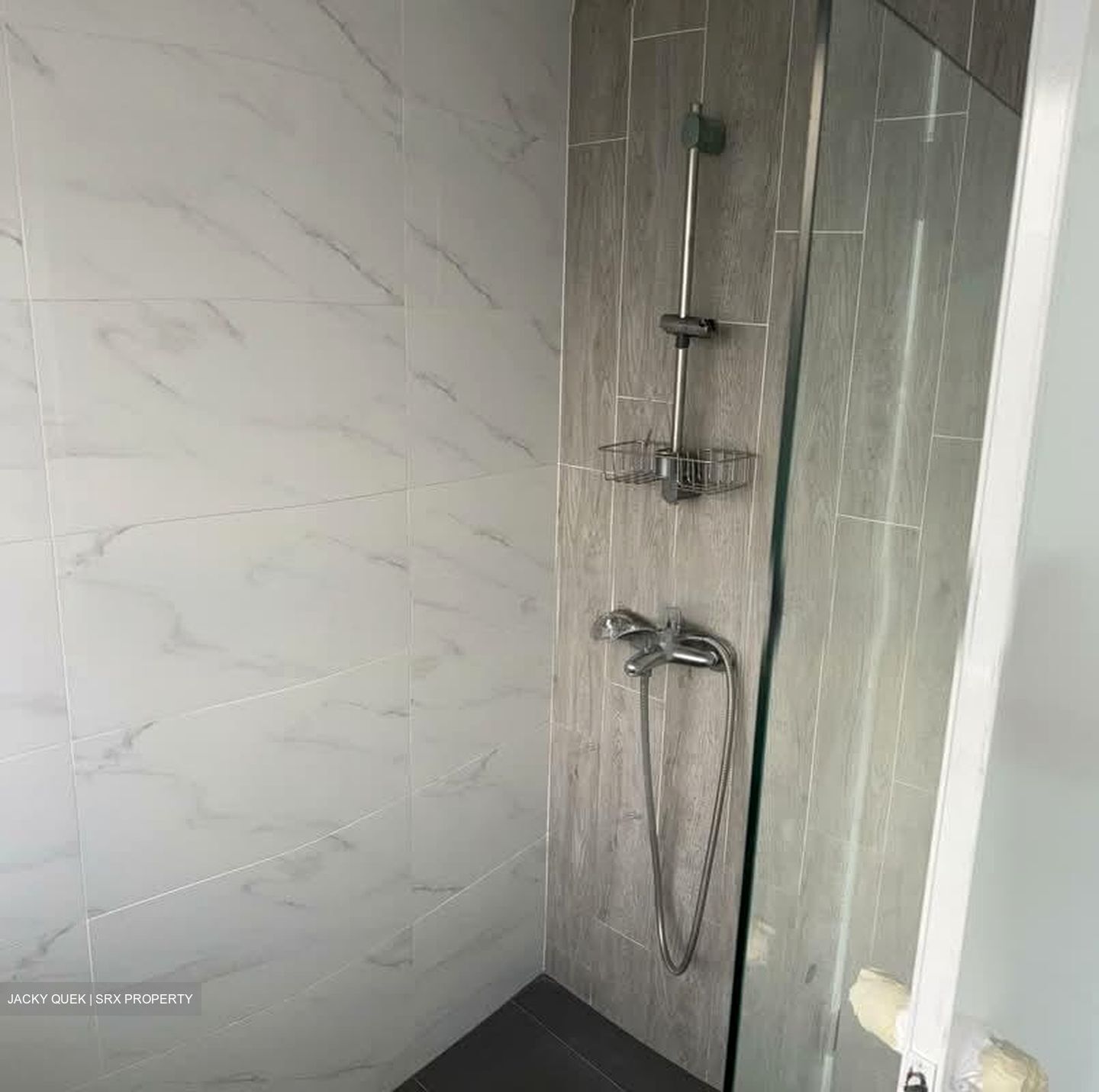 Lucky Plaza (D9), Apartment #600995071